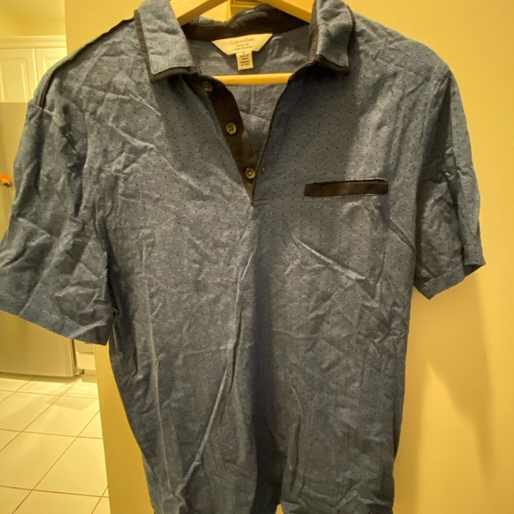 Calvin Klein medium blue polo with dots - Picture 3 of 5